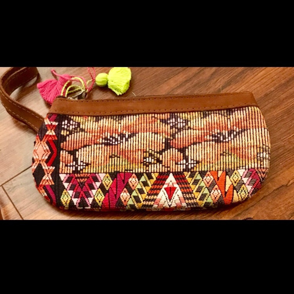 Nena & co clutch floral & geo neutral colors